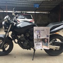 东莞出售03年小黄蜂250