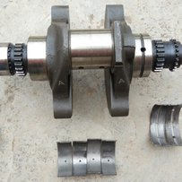 出点VTR1000F的发动机件