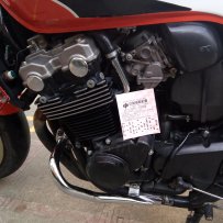 广西梧州龙圩区代友出售一台02年CB400二代！