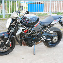 全国最低秒出12年阿古斯塔最顶级双RR版本街车MV-Brutale1090RR版