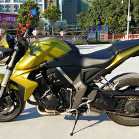 广州番禺出本田变异大黄蜂CB1000R