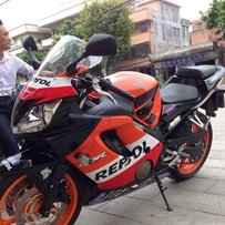 广州超级精神cbr600f4i 代友发帖