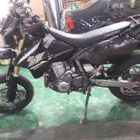 出05年DRZ-400SM   2W多  自提