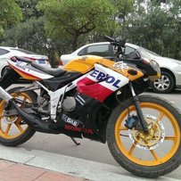 福建厦门2000块卖两冲泰国本田LS125