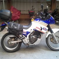 广州出售 川崎全地形 和 CQR改装滑胎。上报纸图