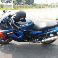 代友出两部川崎400CC跑车