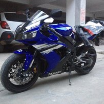 出售台06YZF-R1，41999接小刀 .