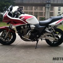 继续代友，中山港口出05年CB1300金杯版