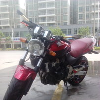 英德出99年小黄蜂250一万一千。