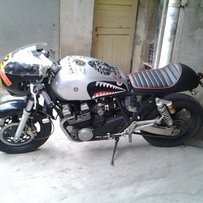 Cafe racer复古XJR400cc一台