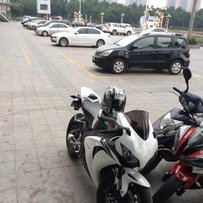 清远市区出售08年CBR1000和08年R6两车