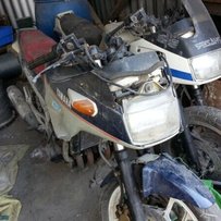 平卖几台FZR250和400