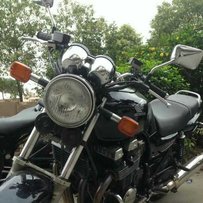 笋野益街坊~~~02年本田CB750 可以小刀