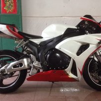 惠州31000元出售一台本田CBR1000。。