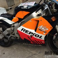 出售一台精神湿三  有意电联13437345425