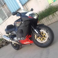 东莞桥头出售经典战车02阿普利亚RSV1000原漆