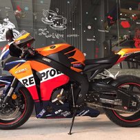 代友出售08CbR1000和07R1 番禺洛溪