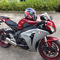 换车急出精神08鹦鹉CBR1000RR，接受换Z1000或其他公升街车